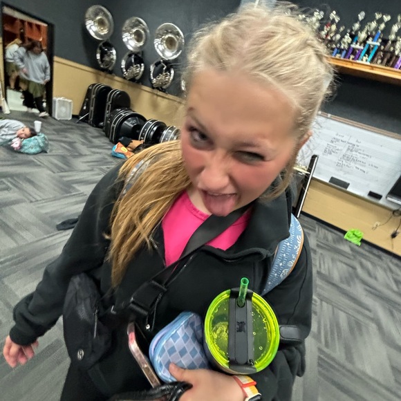 Meet your Posher, Abbey - Picture 1 of 1